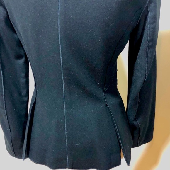 KS skirt/ jacket designer virgin wool.Lined. Piping details. leather tie closure - Picture 6 of 8